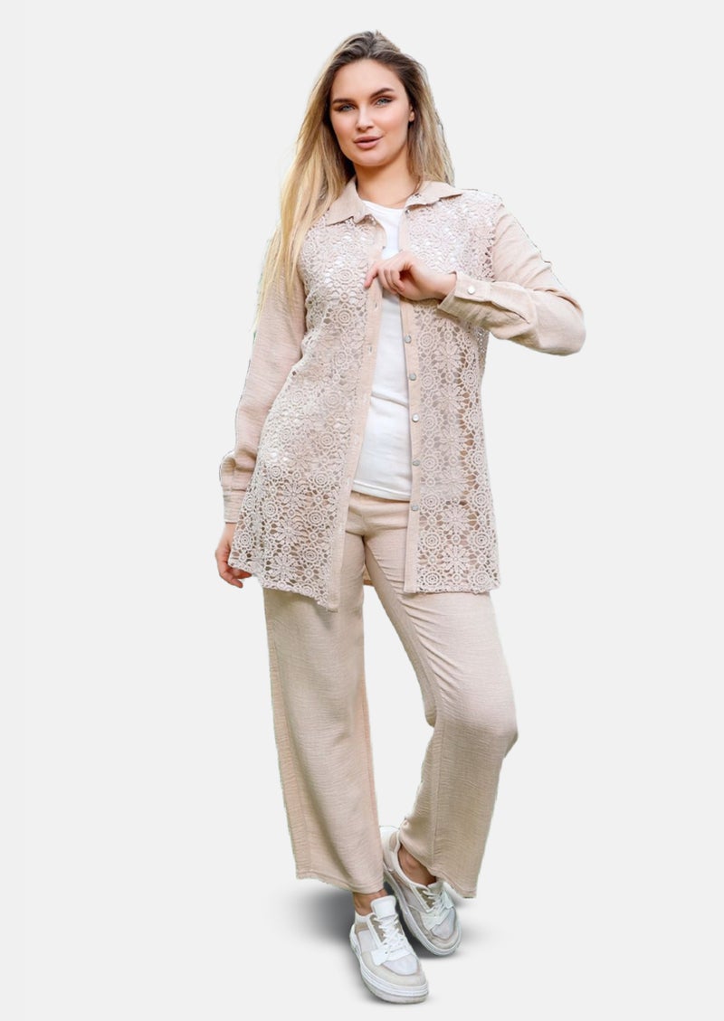 طقم "رويال" قطعتين – كارديجان دانتيل وبنطلون كتان راقي.